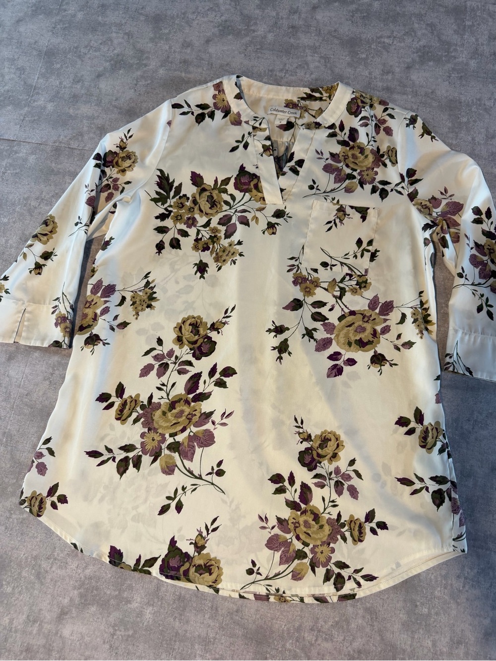 Coldwater Creek size Medium Floral 3/4 Sleeve Blouse Top V-neck Cottage Floral